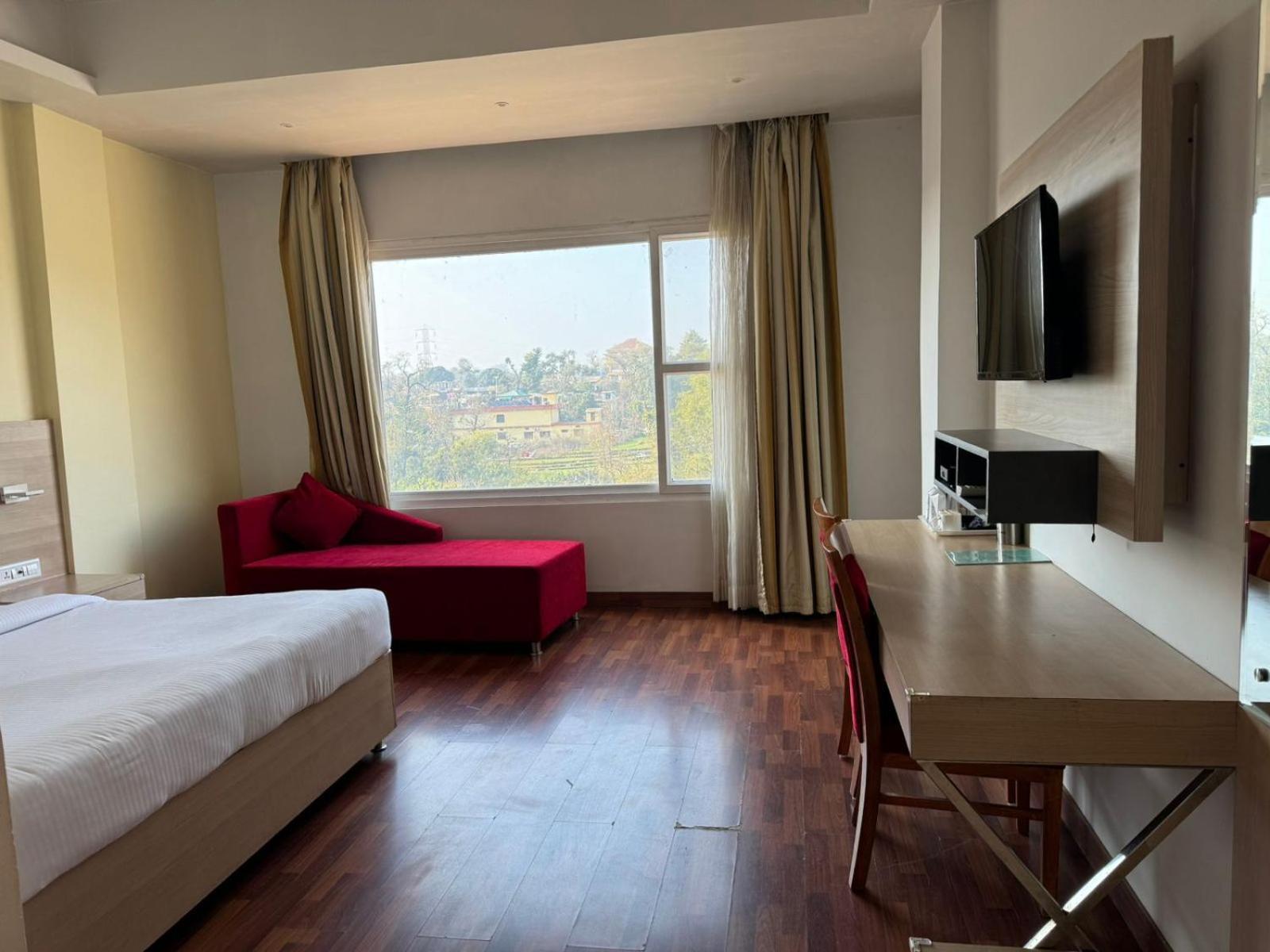 Hotel River Retreat Kangra Eksteriør billede