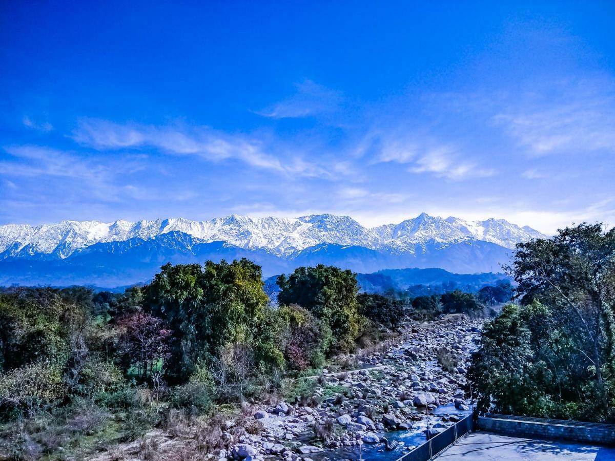 Hotel River Retreat Kangra Eksteriør billede